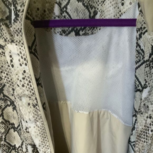 Ideology Skirt and Hoodie SNAKE-PRINT purchased at Nordstrom NWOT - Picture 9 of 12